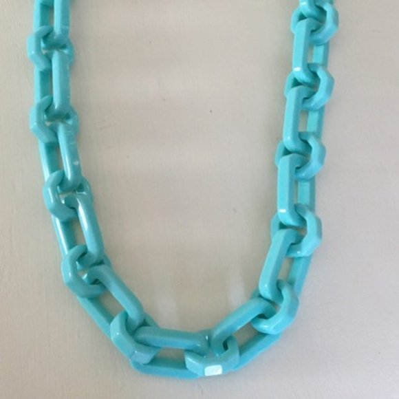 Retro Chunky Aqua Plastic Resin Necklace - Picture 1 of 2